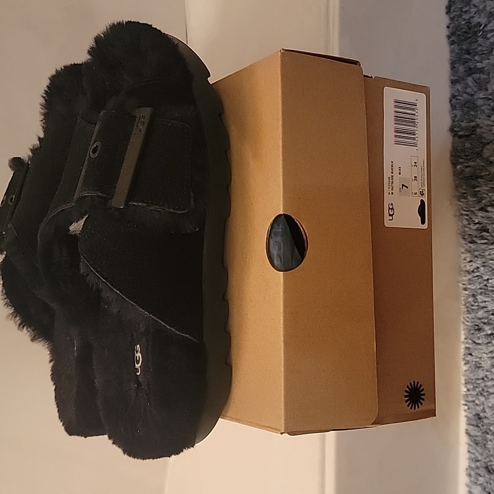 Uggs Sandal - image 2